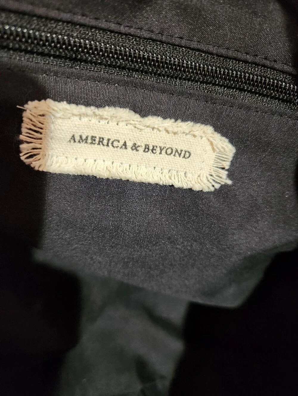 America & Beyound Embroidered/Embellished Floral Set: Tote, Pouch & Coin Purse